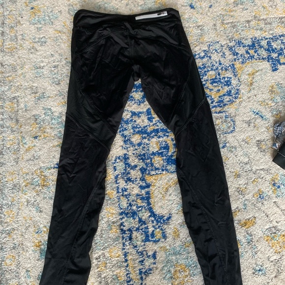 Women’s Black Cut Out Athletic Leggings Sz Small - Picture 1 of 6